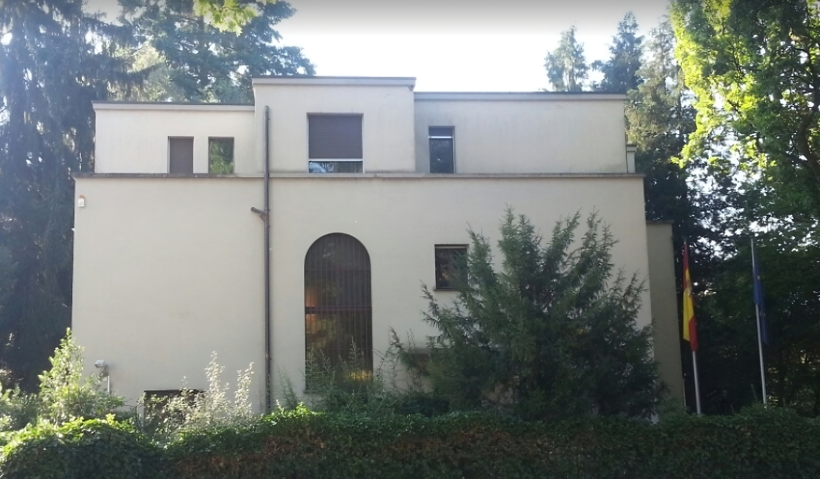 embajada-de-espana-en-suiza-810x474-transformed