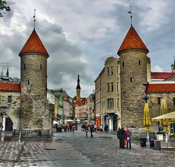 puerta-viru-tallin-estonia